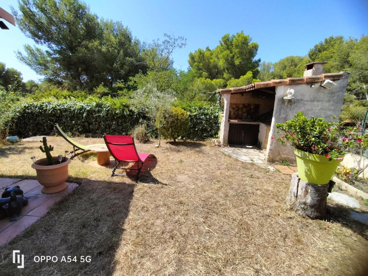 Maisonnette Kalis Calme Avec Climatisation Parking Jardin Cadre Campagne Plages A Pieds Bandol Eksteriør billede