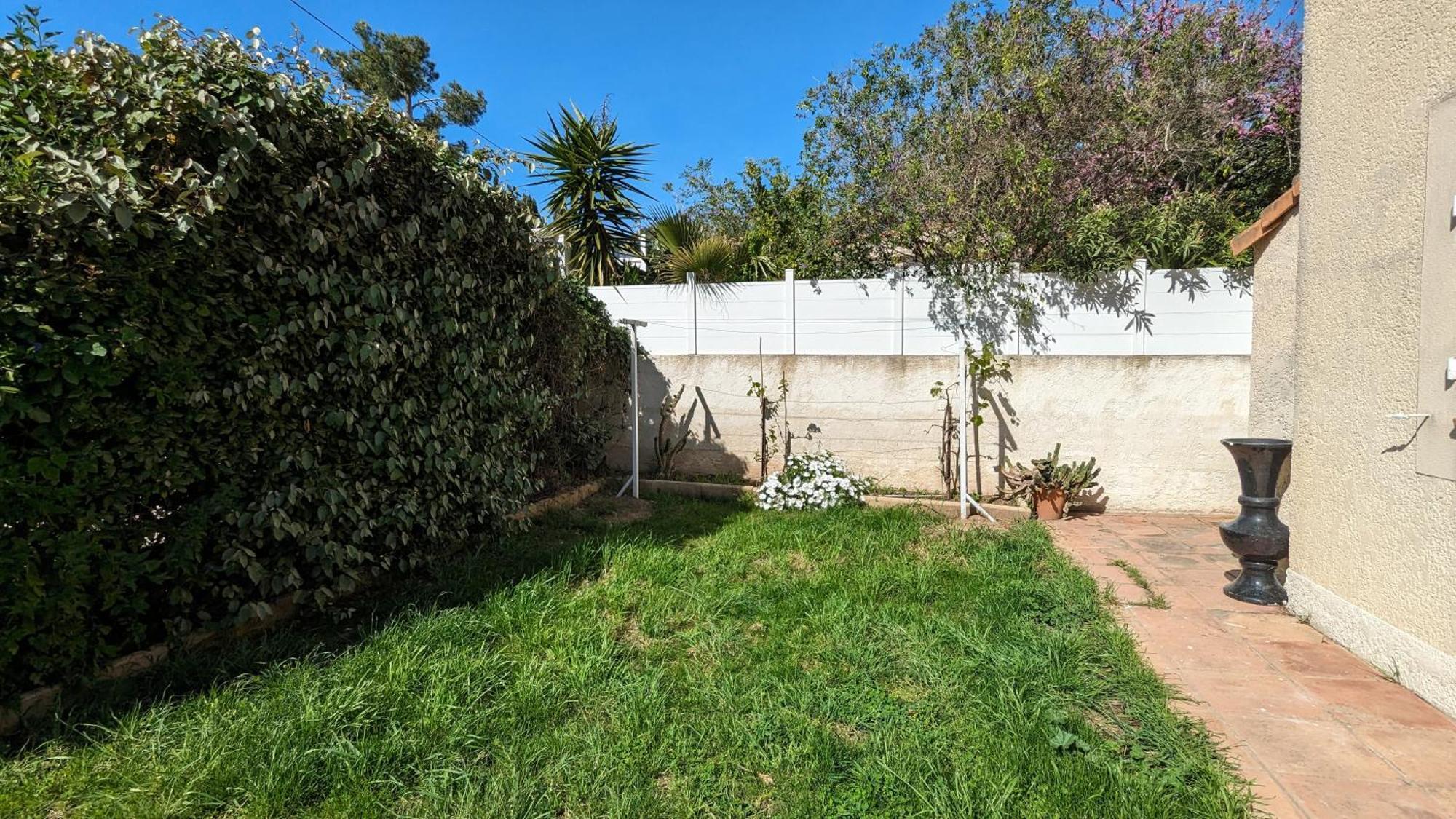 Maisonnette Kalis Calme Avec Climatisation Parking Jardin Cadre Campagne Plages A Pieds Bandol Eksteriør billede