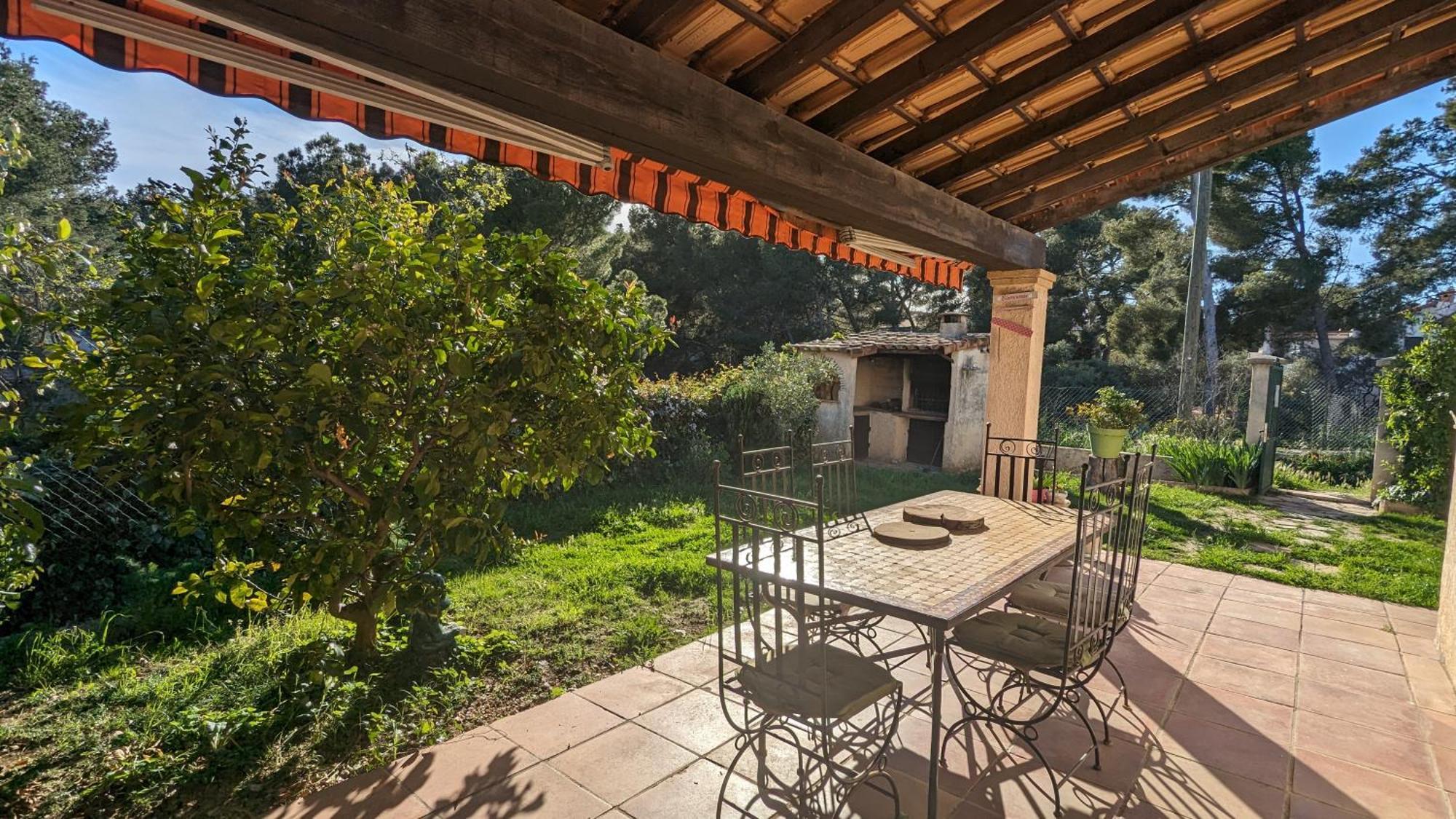 Maisonnette Kalis Calme Avec Climatisation Parking Jardin Cadre Campagne Plages A Pieds Bandol Eksteriør billede