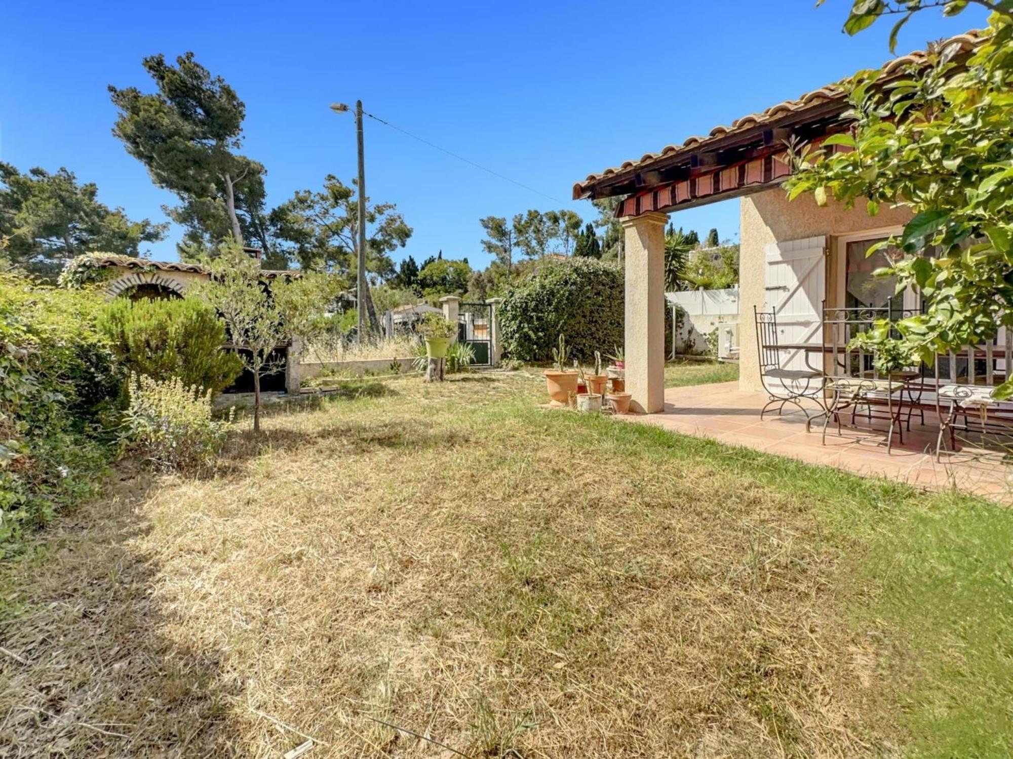Maisonnette Kalis Calme Avec Climatisation Parking Jardin Cadre Campagne Plages A Pieds Bandol Eksteriør billede